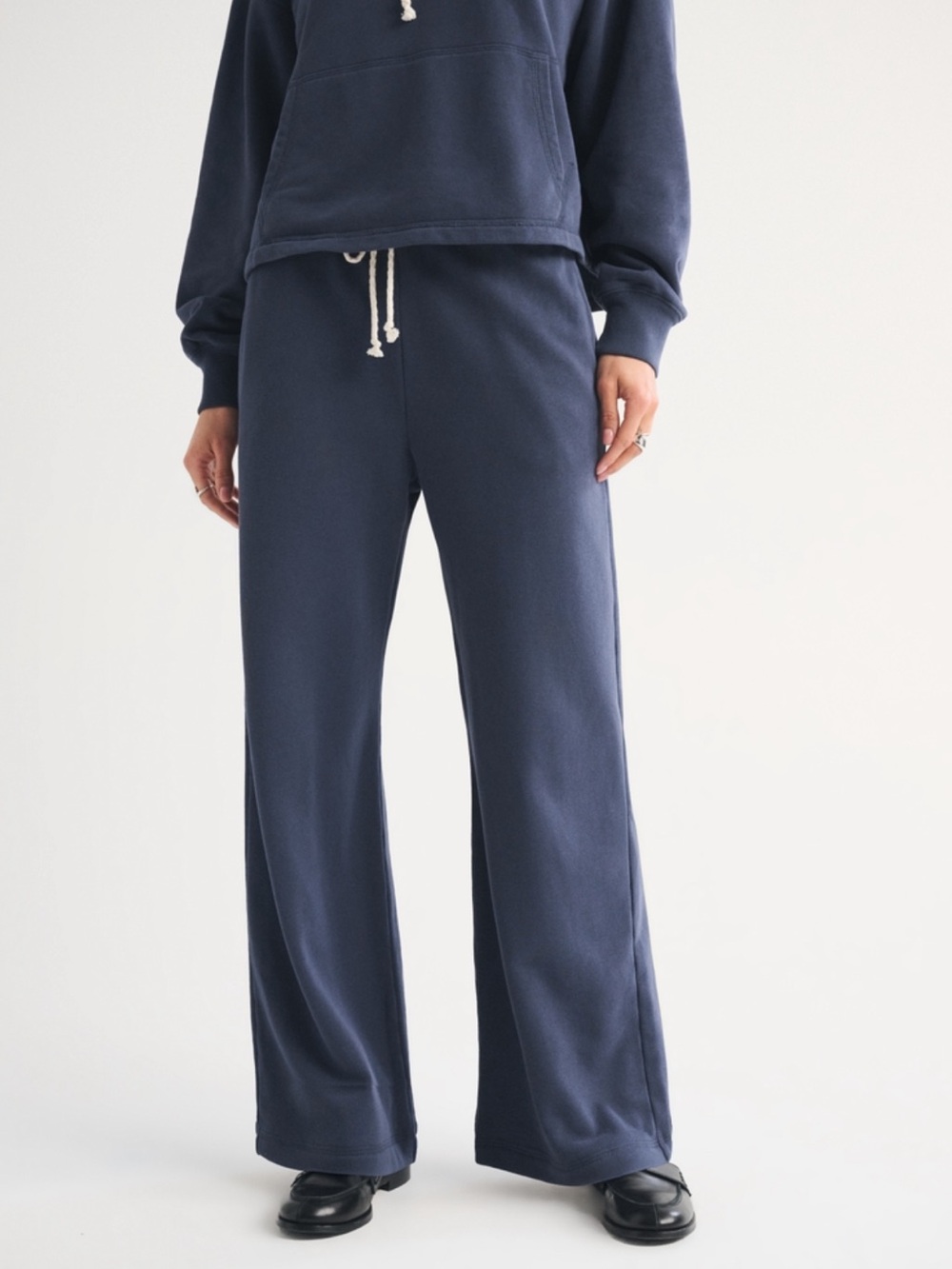 NWT! ABERCROMBIE High Rise Sunday Terry Wide Leg Sweatpants in Navy